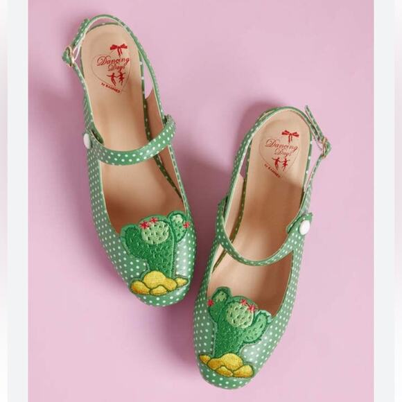 Dancing Days By Banned Retro Cactus Green Polka Dot Slingback Flats size 39 9 - Picture 1 of 12